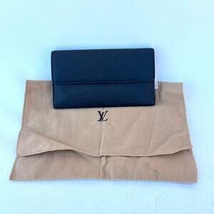 Louis Vuitton Epi Porte Tresor Black Wallet Tri-Fold Vintage Leather Designer LV